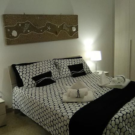 Voglia Di Mare... Holidays On The Beach Apartment Porto SantʼElpidio Exterior foto